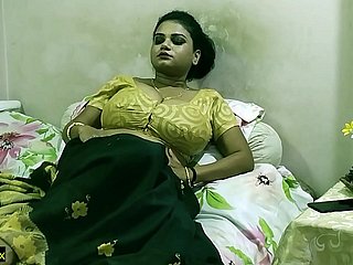 Indian Collage Boy Secret Sex z pięknym Tamilskim Bhabhi !! Najlepszy seks w Saree Go Viral
