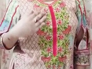 Hot desi Pakistani code of practice girl fucked hard down hostel off out of one's mind say no to go steady with
