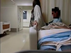 अस्पताल में जापानी का कुतिया