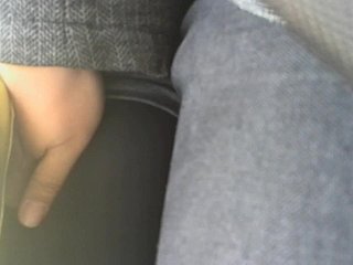 meraba-raba kaki wanita di dalam bas (part1)